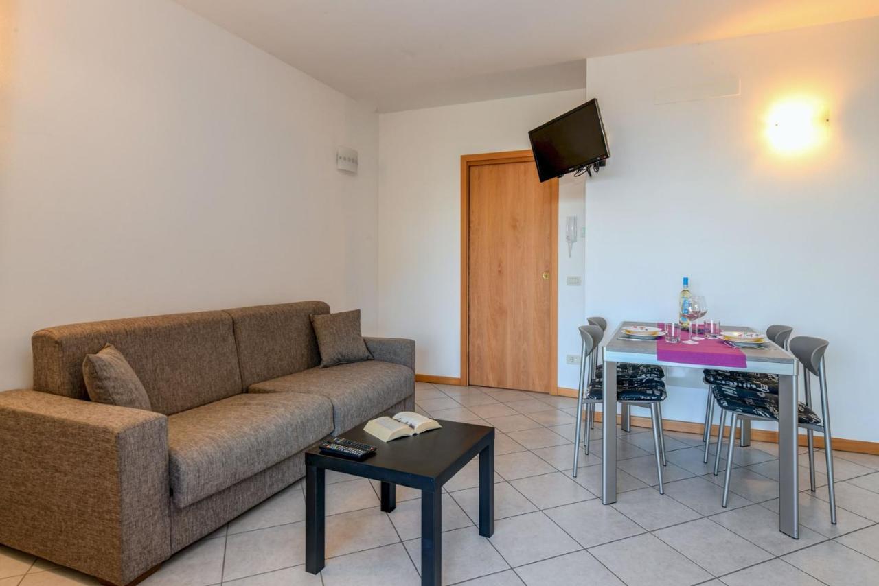 Appartamento 6 Happiness Toscolano-Maderno Esterno foto
